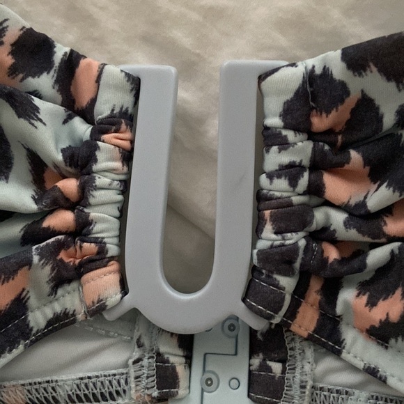 Zimmerman bikini swim top size US 6-8 - Picture 6 of 9